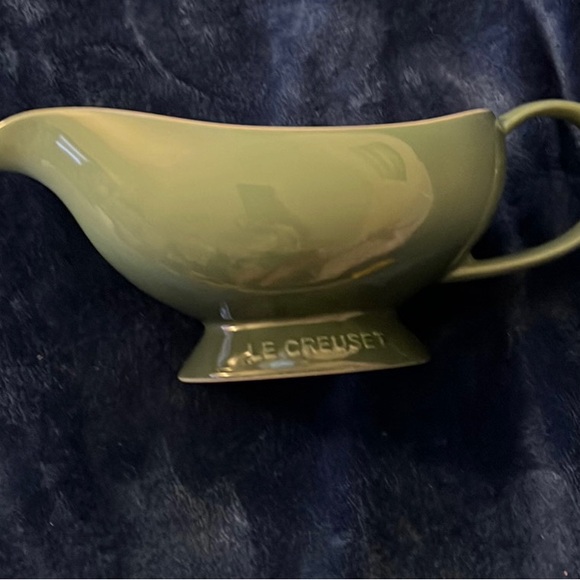 Le Creuset Other - Le Creuset Green Gravy Boat new 9.5 inches New with tag